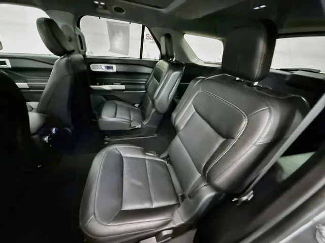 Used 2022 Gray Metallic Ford Limited image 26