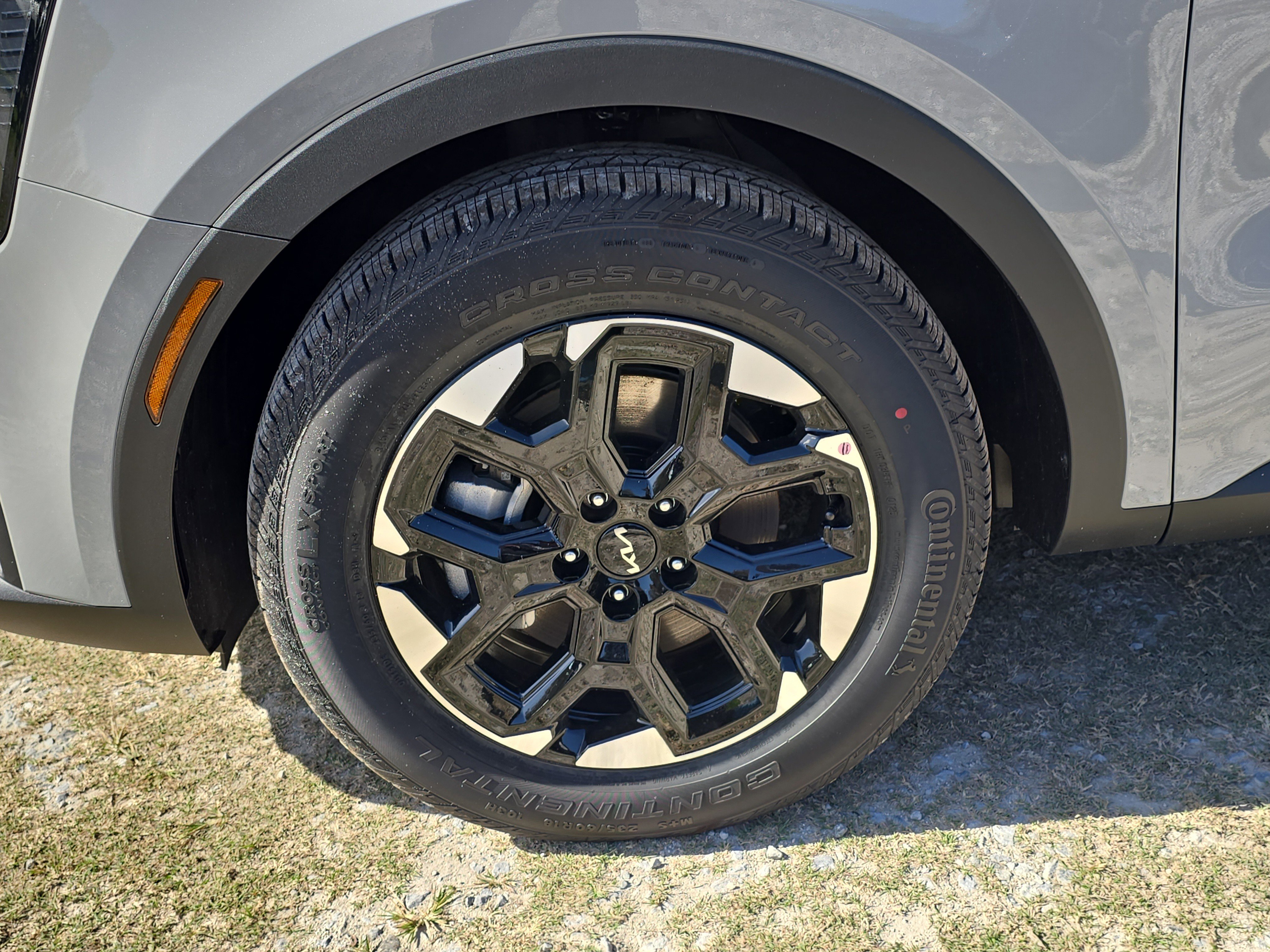 New 2026 Wolf Gray Kia S image 37