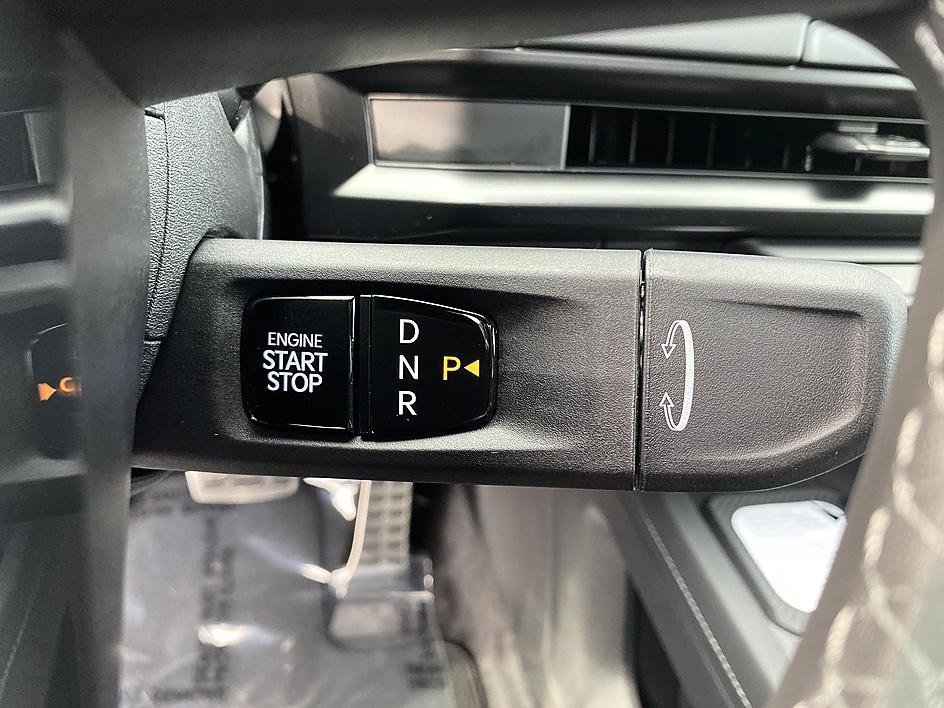Used 2027 Black Jade Green Kia X-Line SX-Prestige image 19