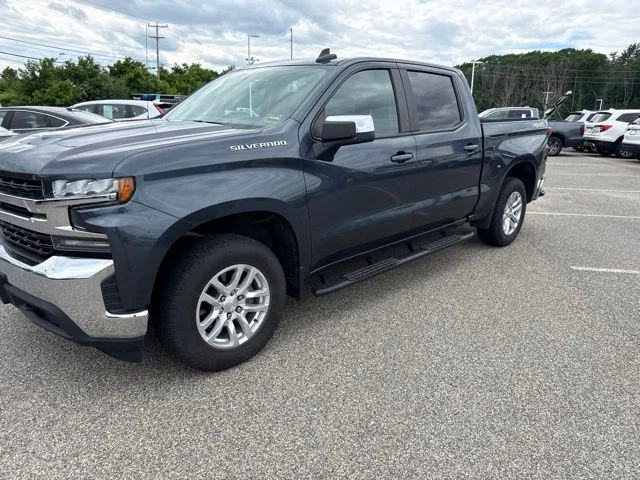 Used 2020 Shadow Gray Metallic Chevrolet LT image 8