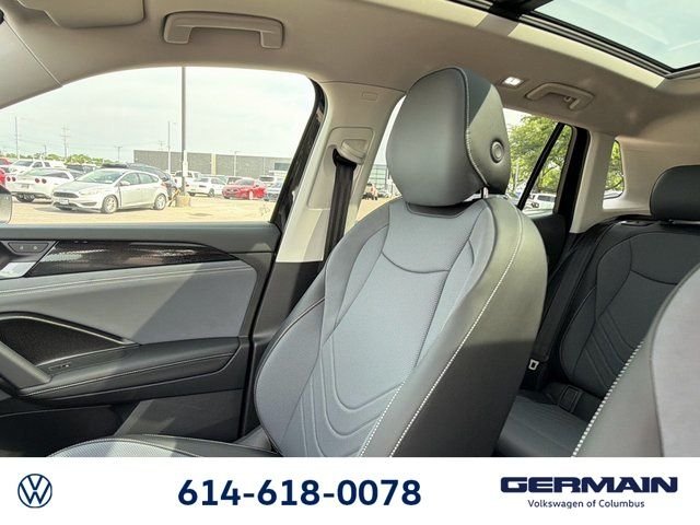 New 2026 Deep Black Pearl Volkswagen 2.0T SE image 22