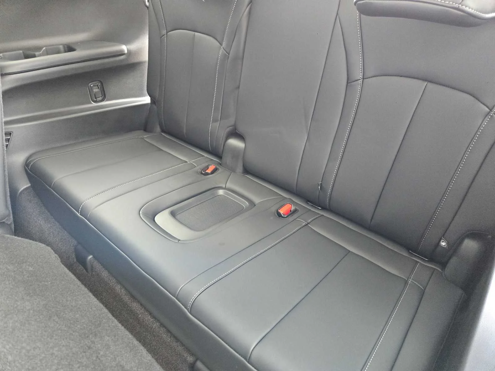 New 2027 RADIANT WHITE INFINITI Luxe FWD image 20
