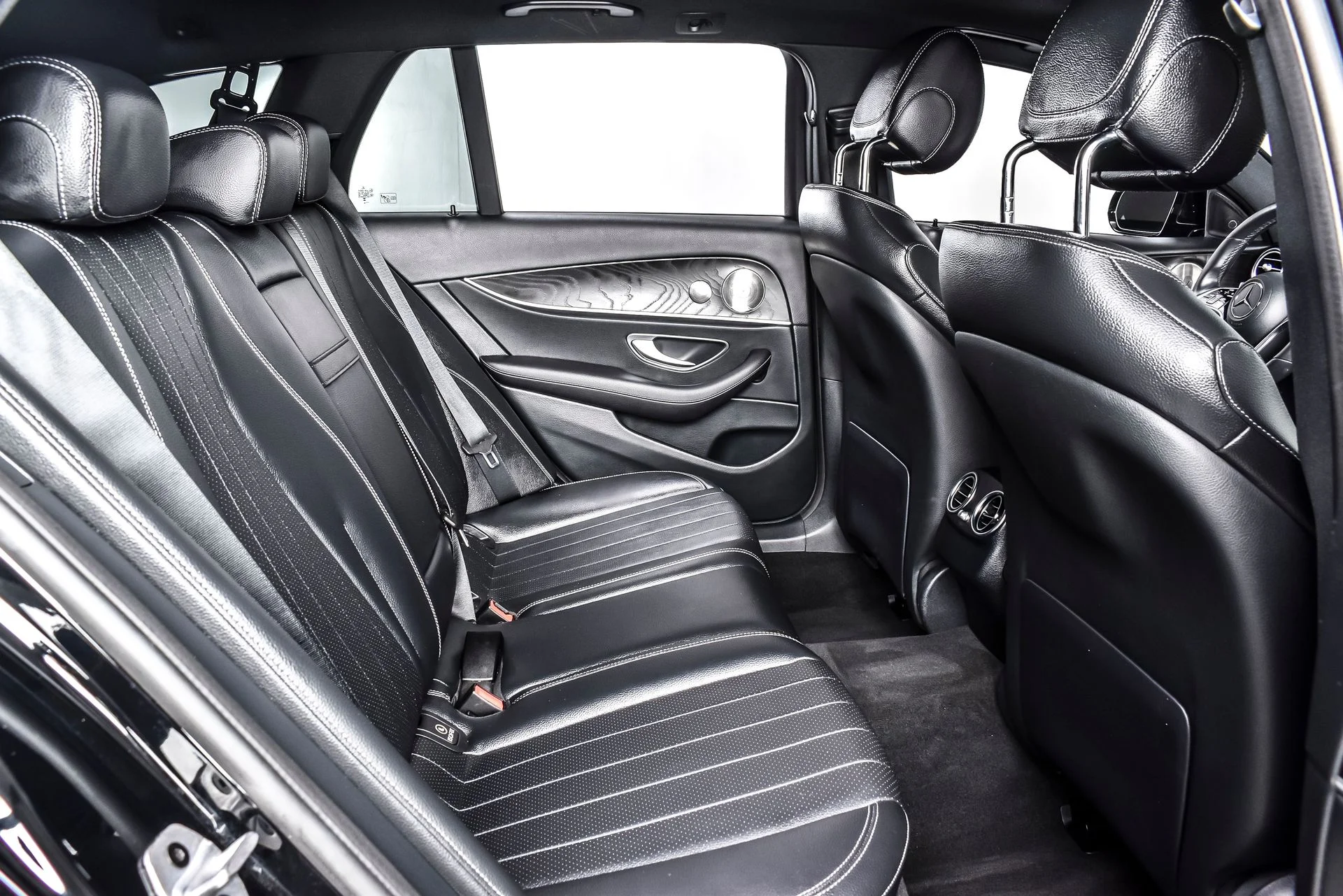 Used 2023 Black Mercedes-Benz E 450 image 23