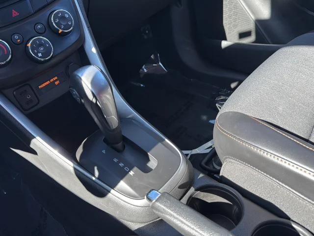 Used 2019 White Chevrolet LT image 23
