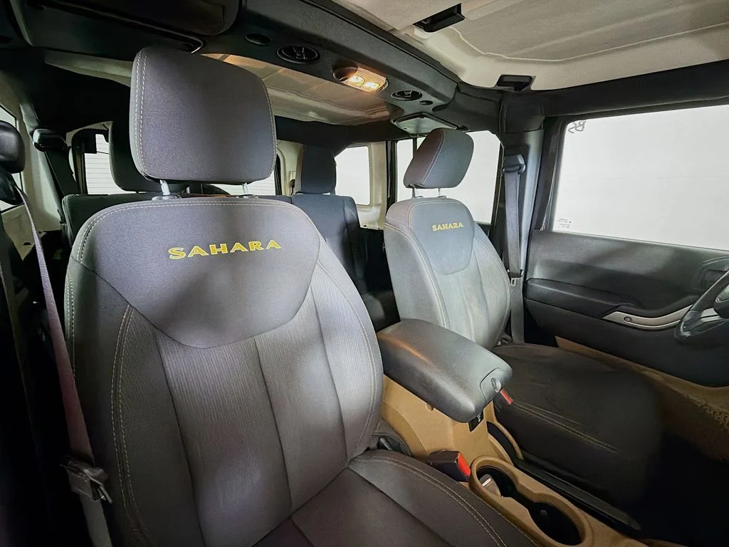 Used 2015 Black Jeep Unlimited Sahara image 23