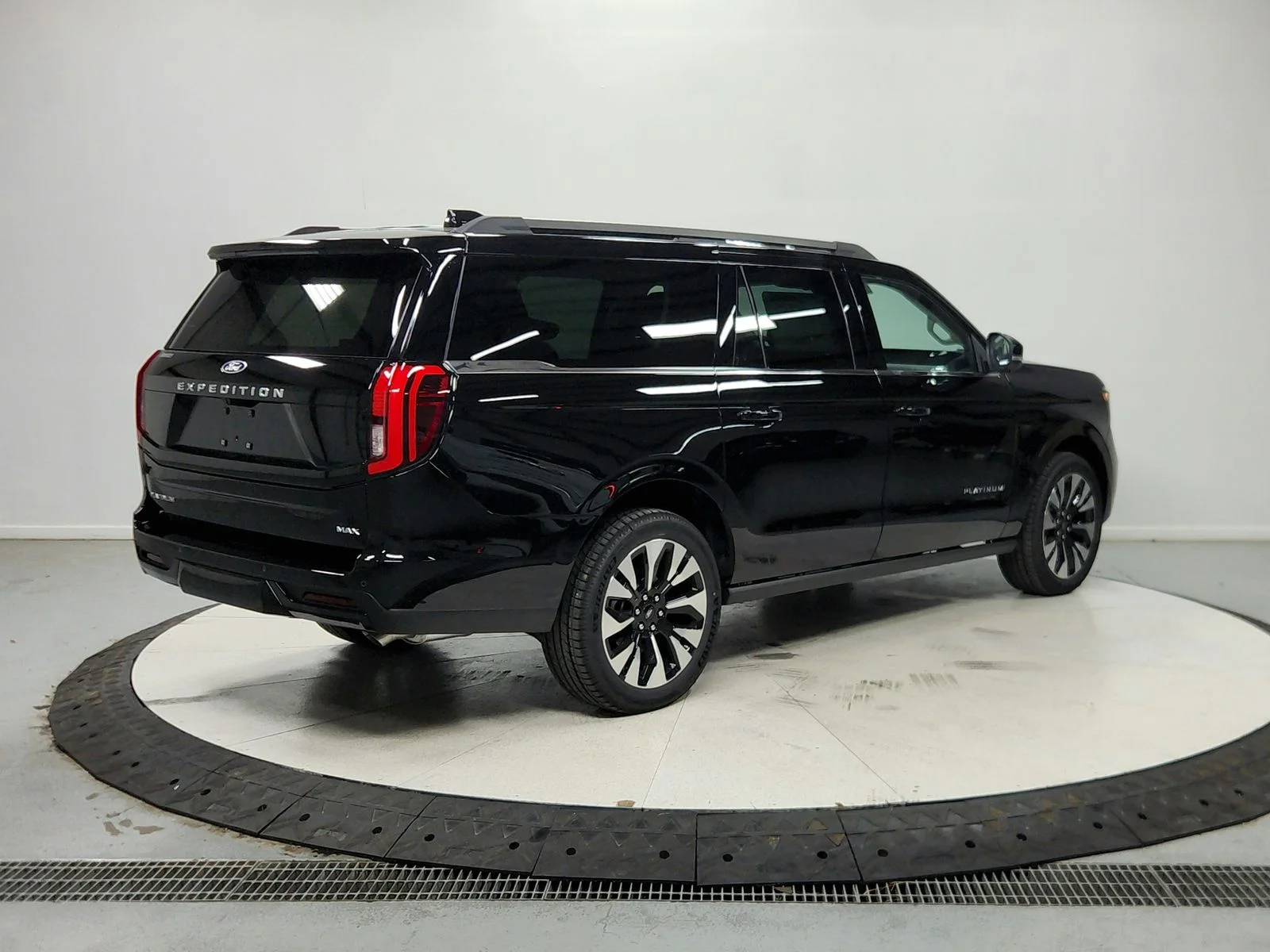 New 2027 Black Ford Platinum image 8