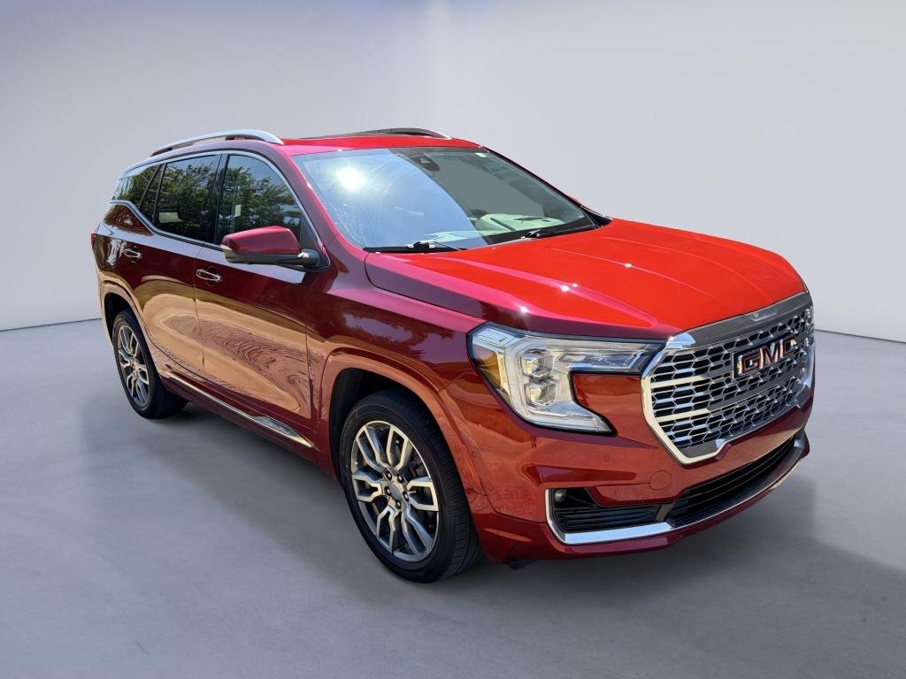 Used 2023 Volcanic Red Tintcoat GMC Denali image 7