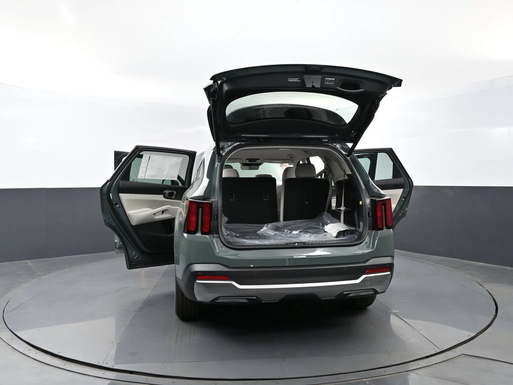 New 2026 Cityscape Green Kia EX image 29