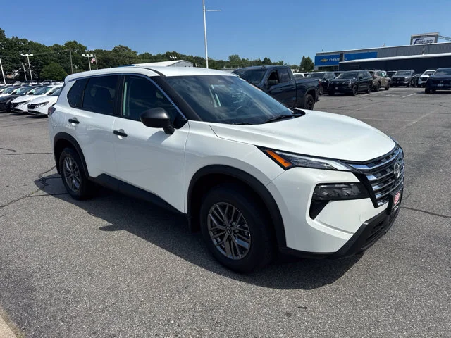 Used 2026 White Nissan S image 3