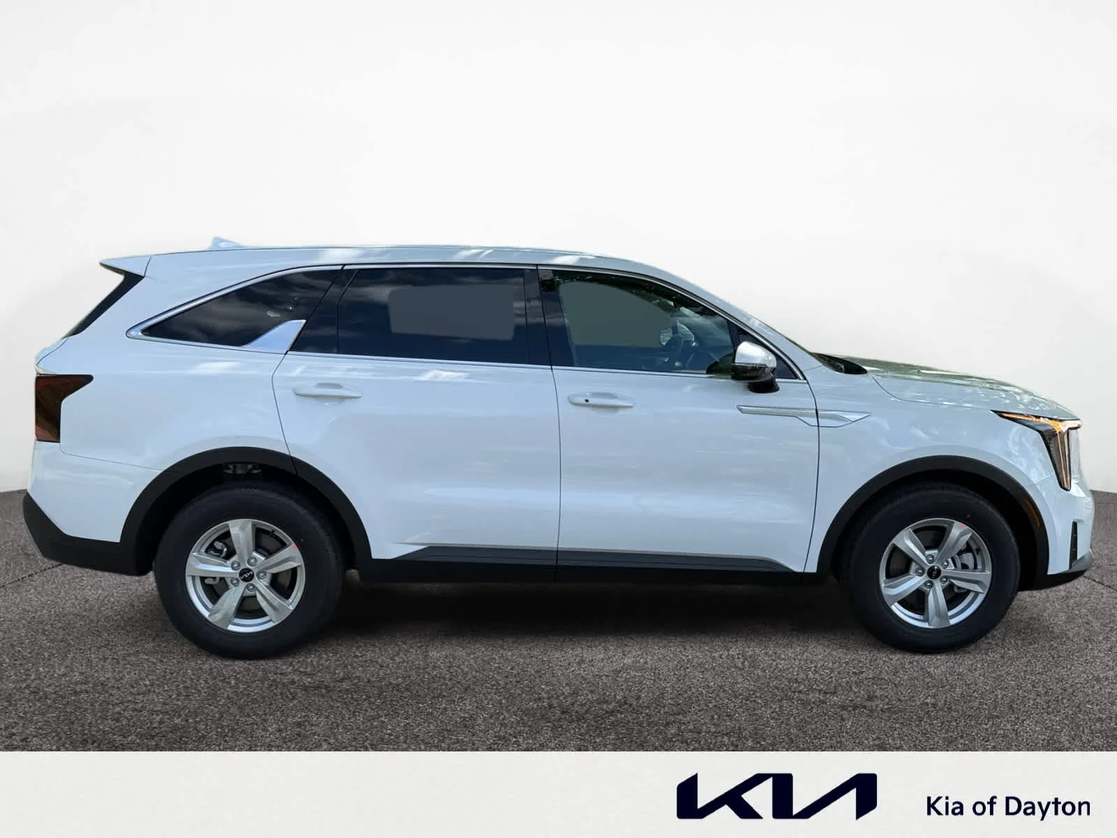 New 2026 Glacial White Pearl Kia LX image 4