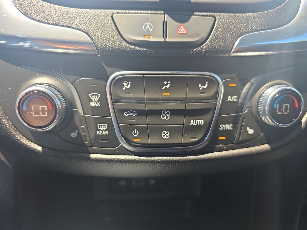 2023 Chevrolet Equinox LT - Photo 23