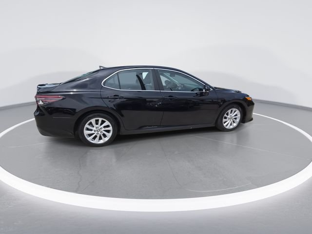 2024 Toyota Camry LE - Photo 8