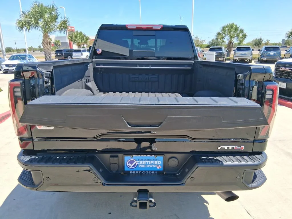 Used 2025 Onyx Black GMC AT4 image 7
