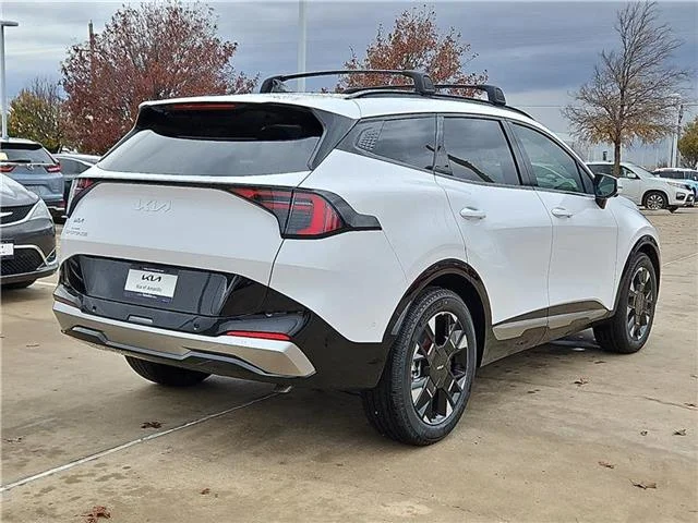 New 2026 Glacial White KIA SX-Prestige Front-Wheel Drive image 3