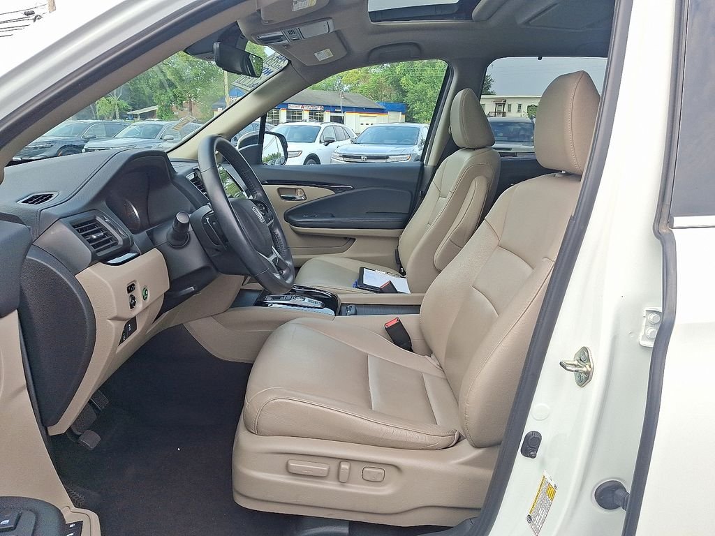 2020 Honda Pilot Touring - Photo 16