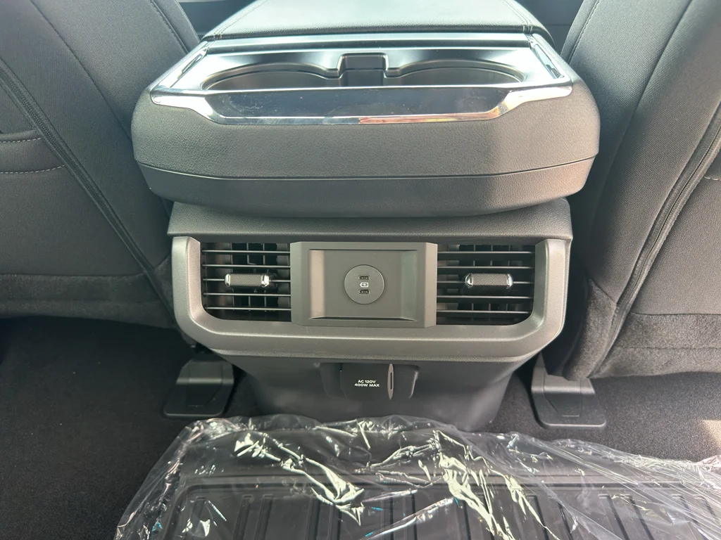 New 2026 Iconic Silver Metallic Ford XLT image 36