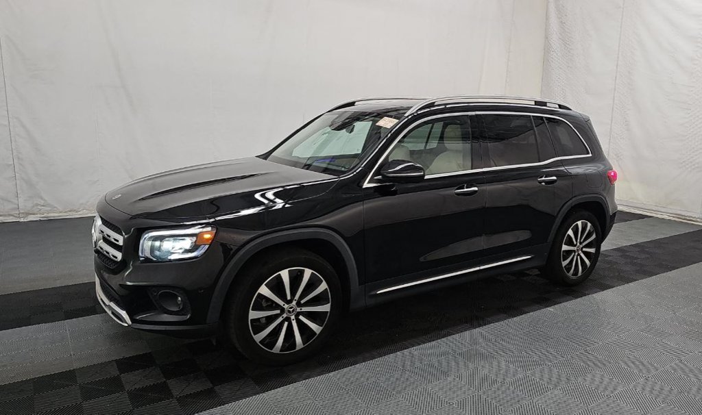 Used 2023 Black Mercedes-Benz GLB 250 image 1