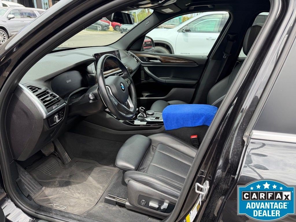 Used 2022 Black Sapphire Metallic BMW xDrive30i image 6