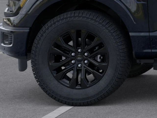 New 2026 Agate Black Metallic Ford XLT image 19