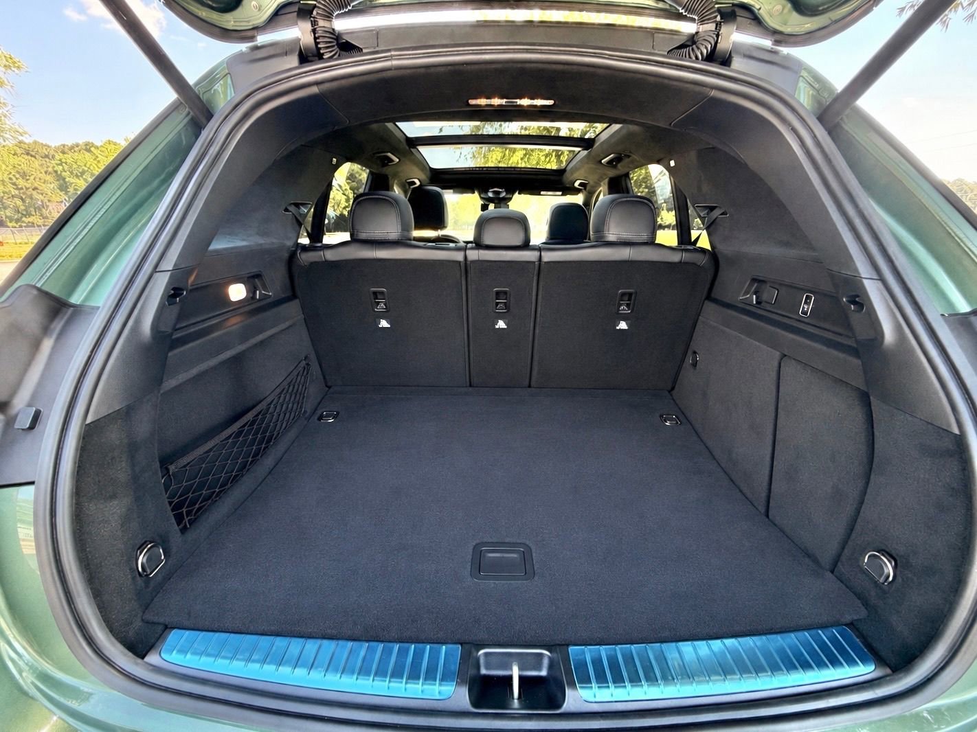 New 2026 MANUFAKTUR Ireland Green Mercedes-Benz GLE 63 S AMG® image 43
