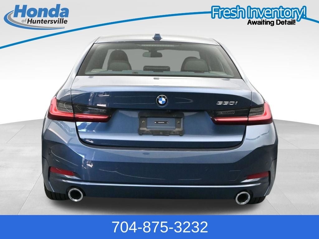 2025 BMW 3 Series 330i - Photo 7