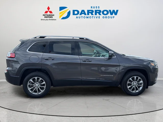 Used 2019 Gray Jeep Latitude Plus image 6
