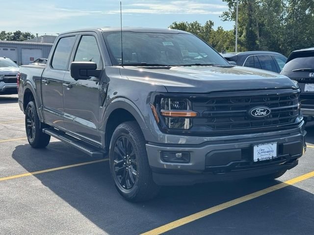 New 2026 Gray Ford XLT image 2