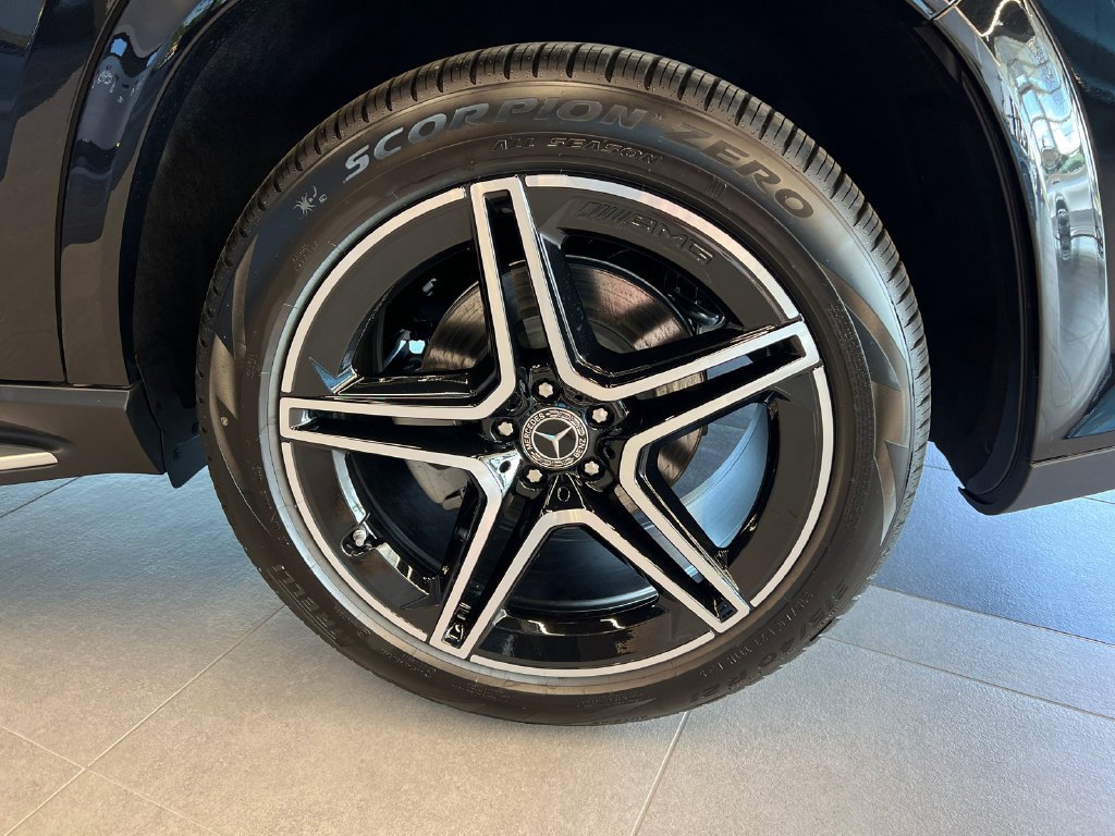New 2026 Obsidian Black Metallic Mercedes-Benz GLS 450 image 33