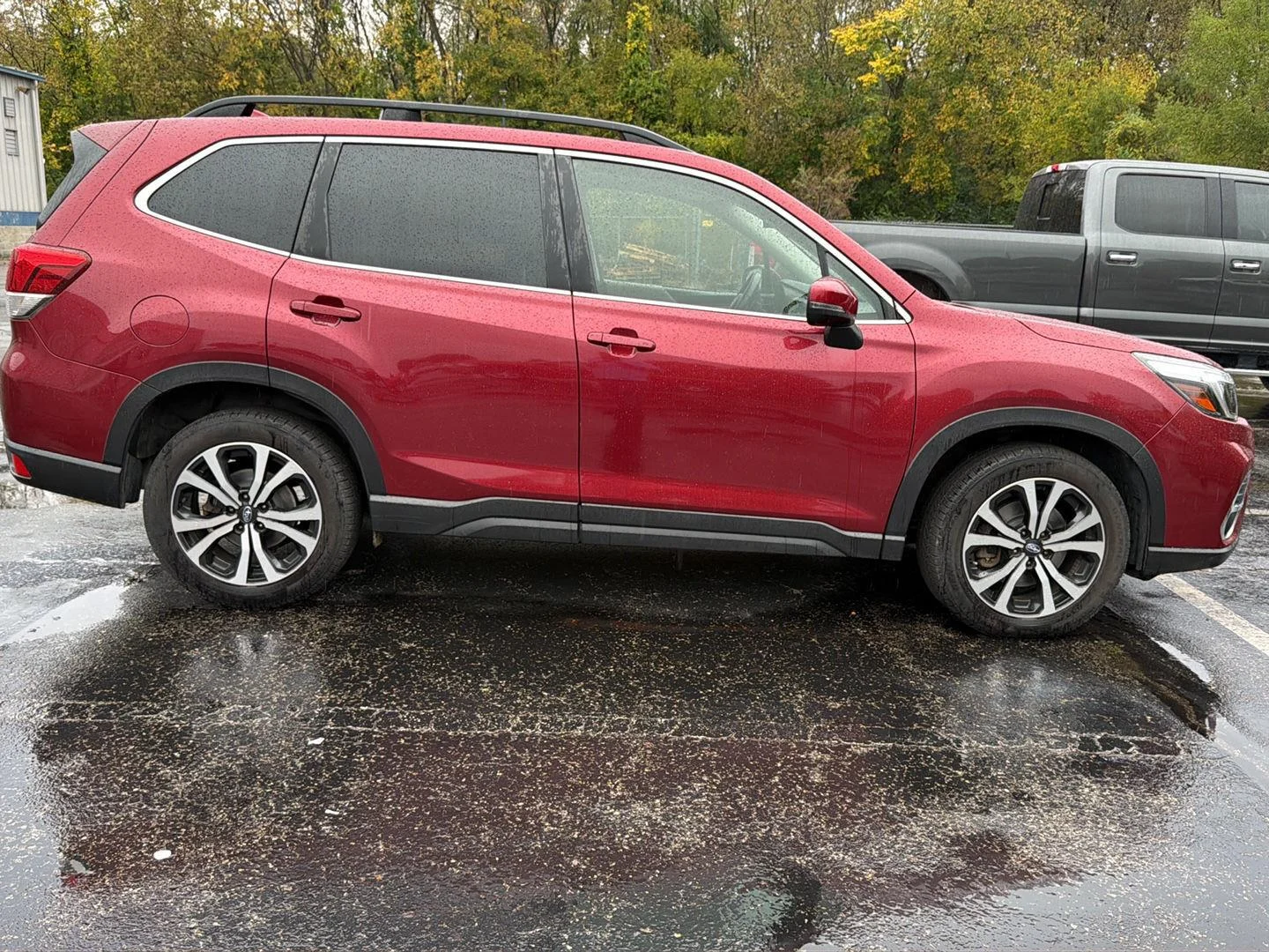 Used 2020 Crimson Red Pearl Subaru Limited image 4