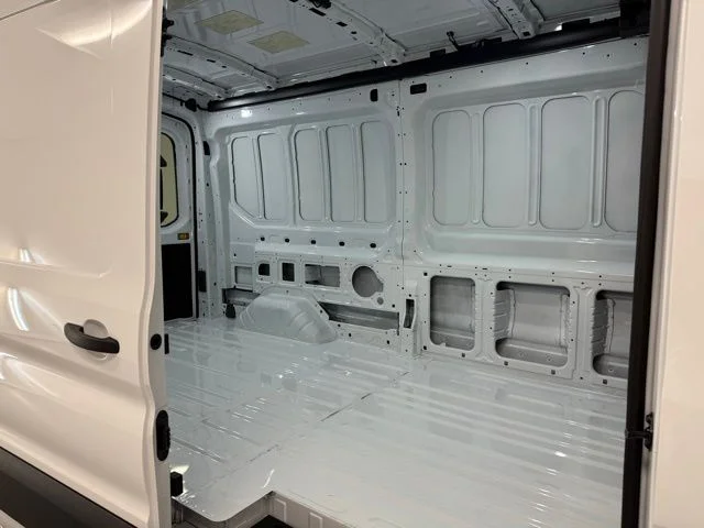New 2026 Oxford White Ford Cargo Van image 5