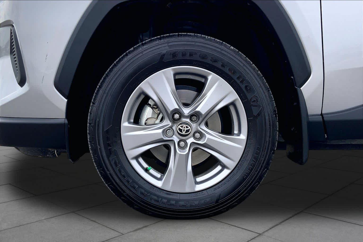 Used 2024 Silver Sky Metallic Toyota Hybrid XLE image 11