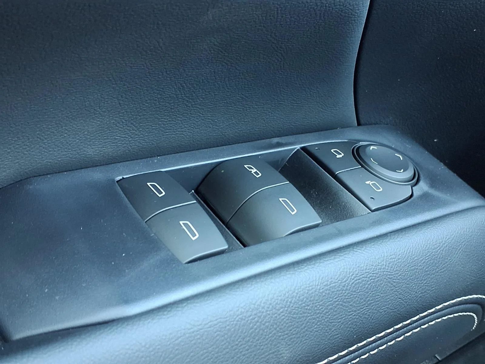 2027 GMC Terrain Elevation - Photo 12