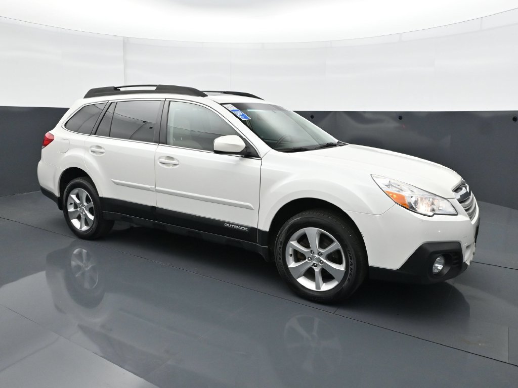 Used 2013 Satin White Pearl Subaru 2.5i image 9