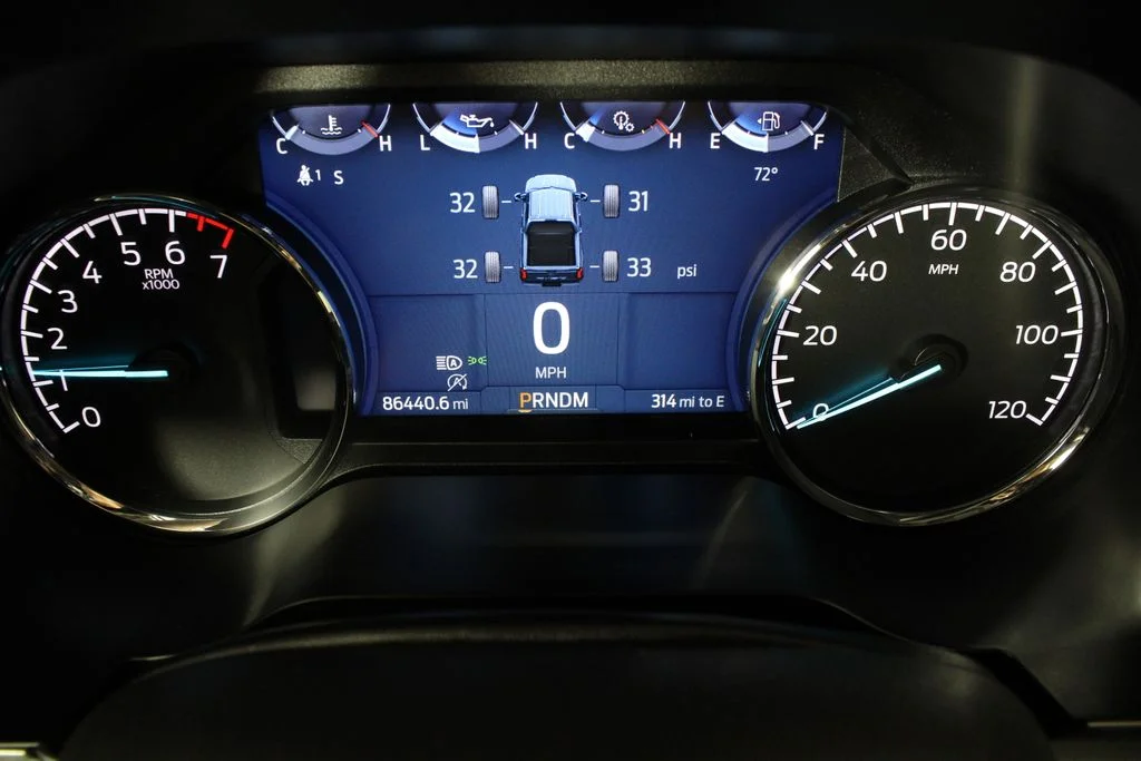 Used 2023 Race Red Ford XLT image 23