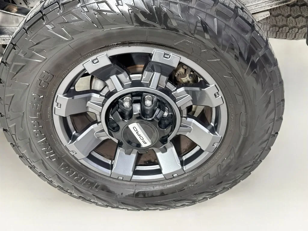 Used 2020 Black Metallic Ford Lariat image 41