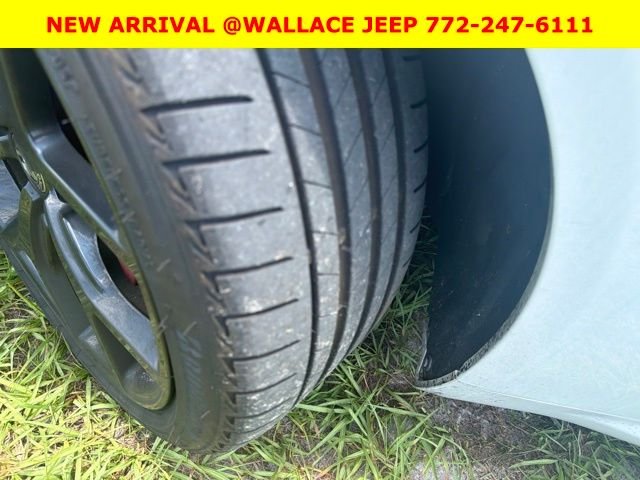 Used 2020  Alfa Romeo Base image 6