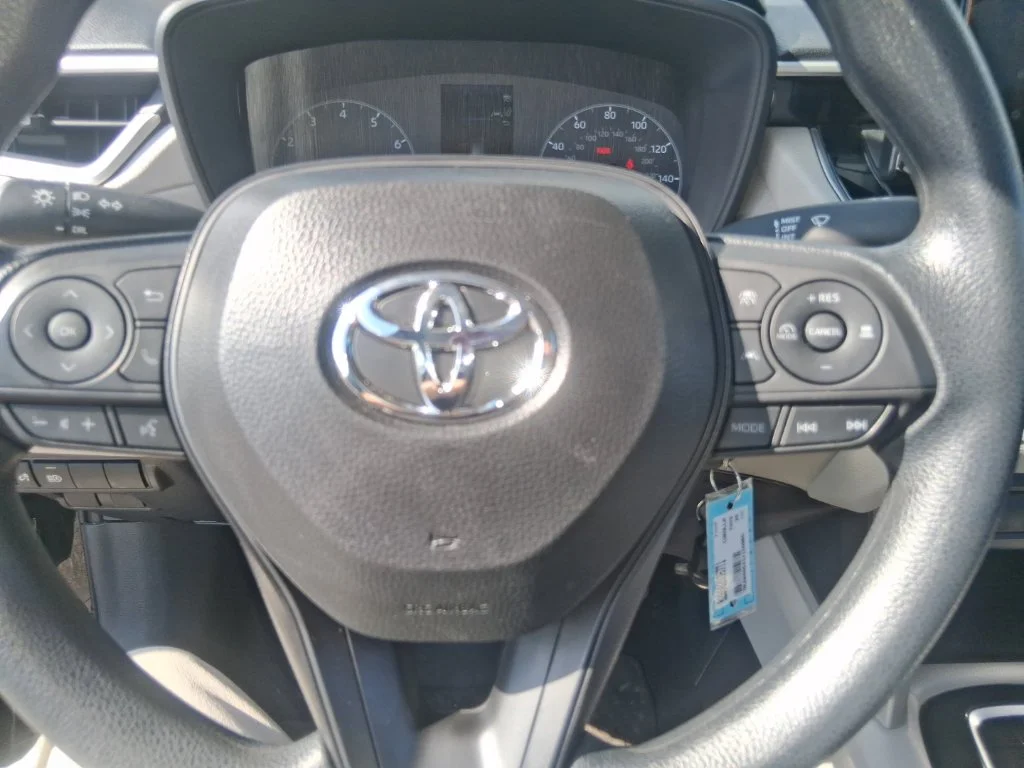 Used 2025 Black Toyota L image 11