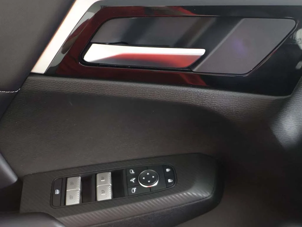 New 2026 Gray Mitsubishi SE 1.5T 2WD image 37