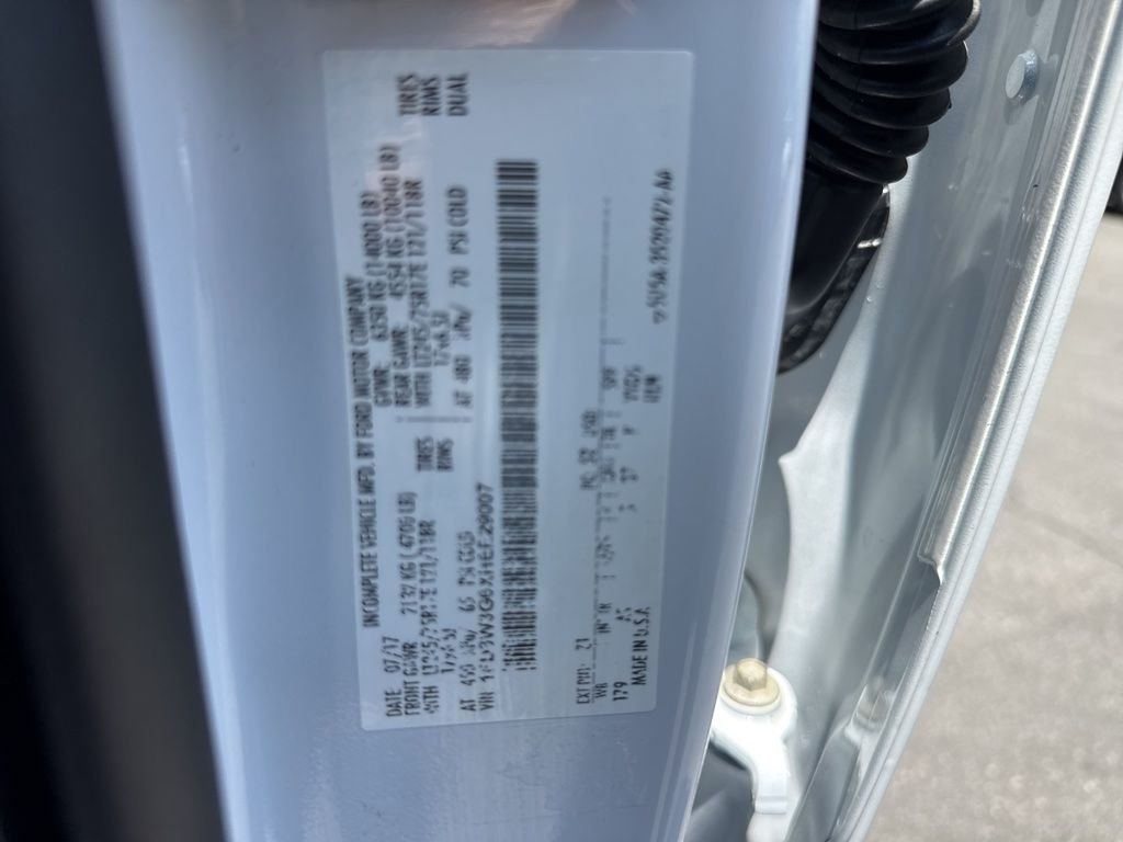 2017 Ford F-350 Super Duty Chassis Cab XL - Photo 16