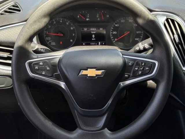 Used 2018 White Chevrolet LT image 10