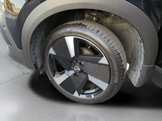 Certified Used 2026 Black Nissan SR image 31
