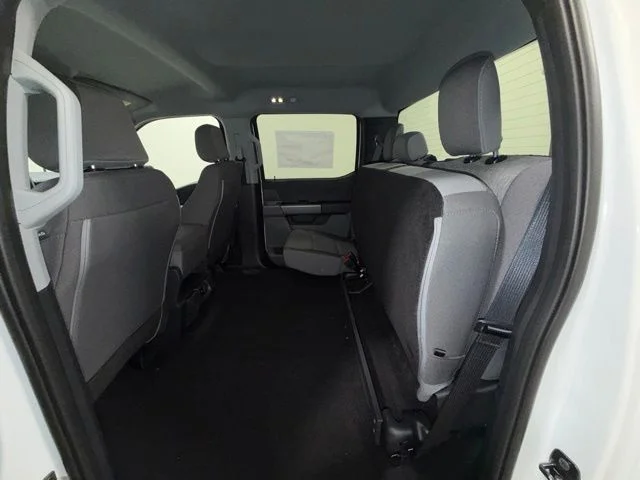 New 2026 Oxford White Ford XLT image 31