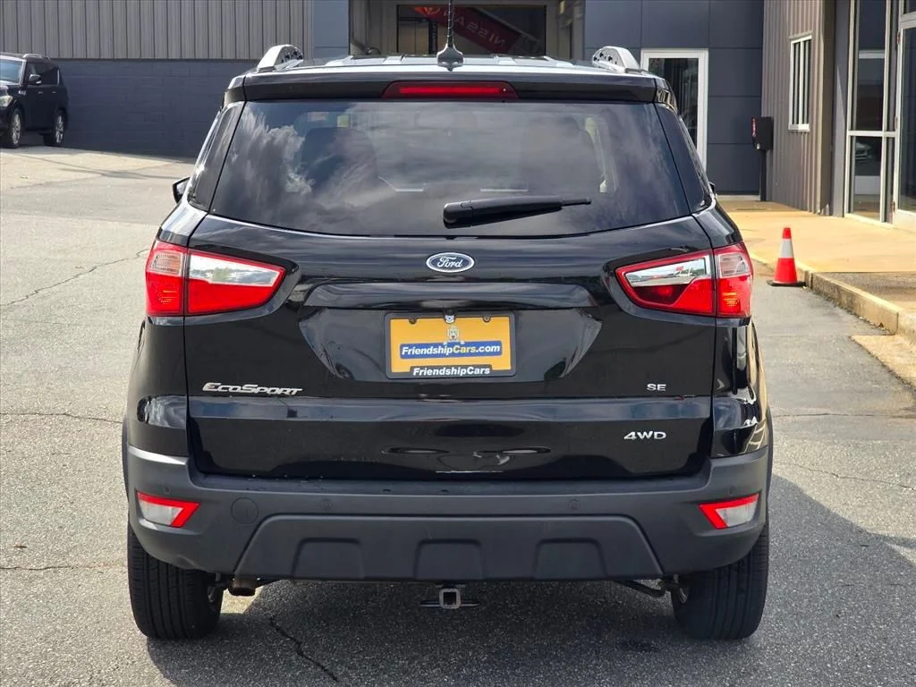 Used 2020 Black Ford SE image 25
