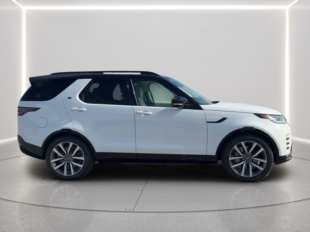 New 2026 Fuji White Land Rover Dynamic SE image 4