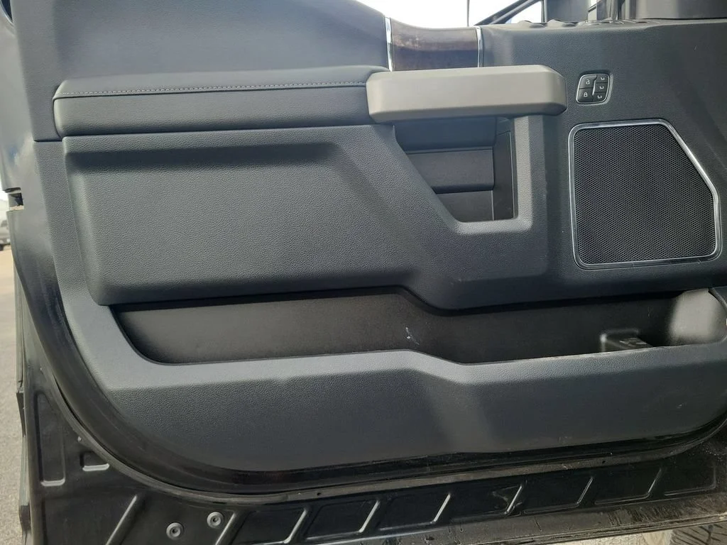 Used 2022 Black Ford LARIAT image 21