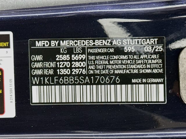 Used 2025 Nautical Blue Metallic Mercedes-Benz E 450 image 32