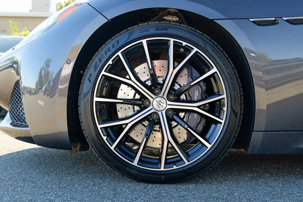 New 2026 Grigio Maratea Metallic Maserati Base image 15