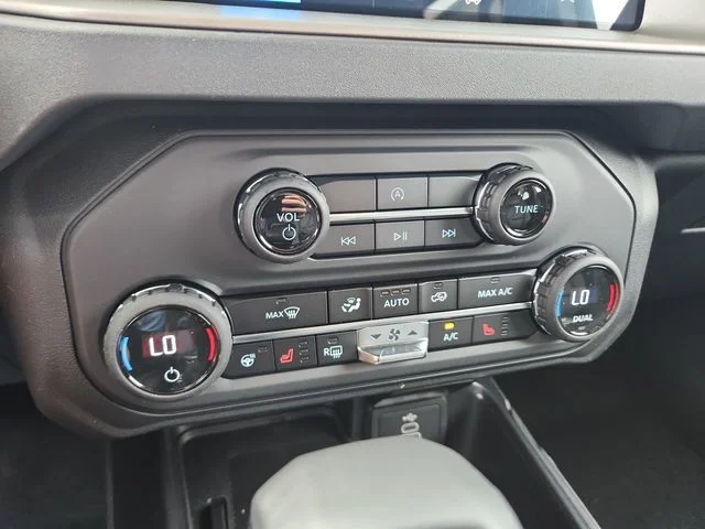 New 2026 Desert Sand Ford Outer Banks image 17