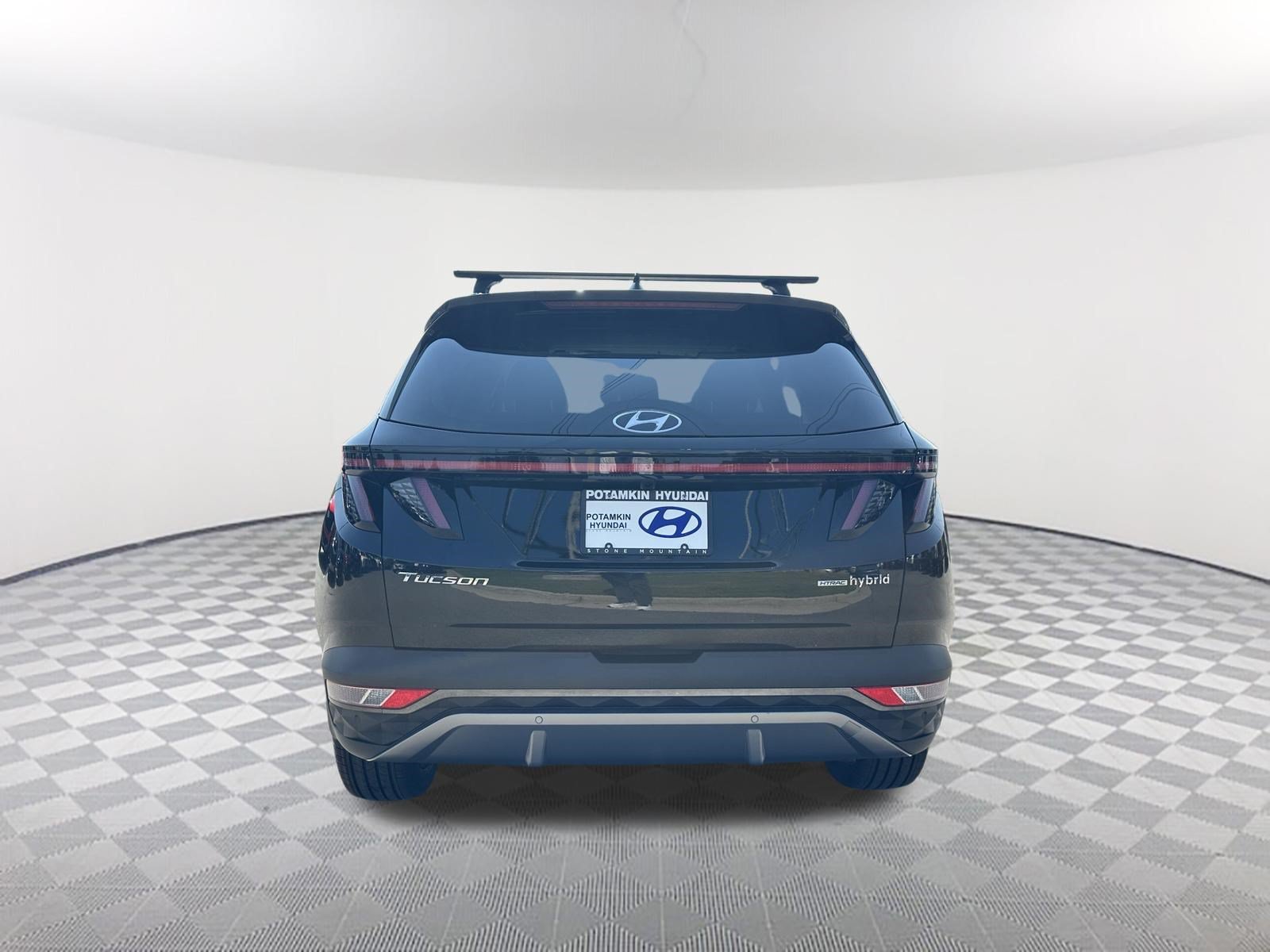 Used 2024 Black Pearl Hyundai Limited image 6