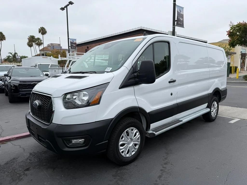 Used 2025 White Ford T250 image 12